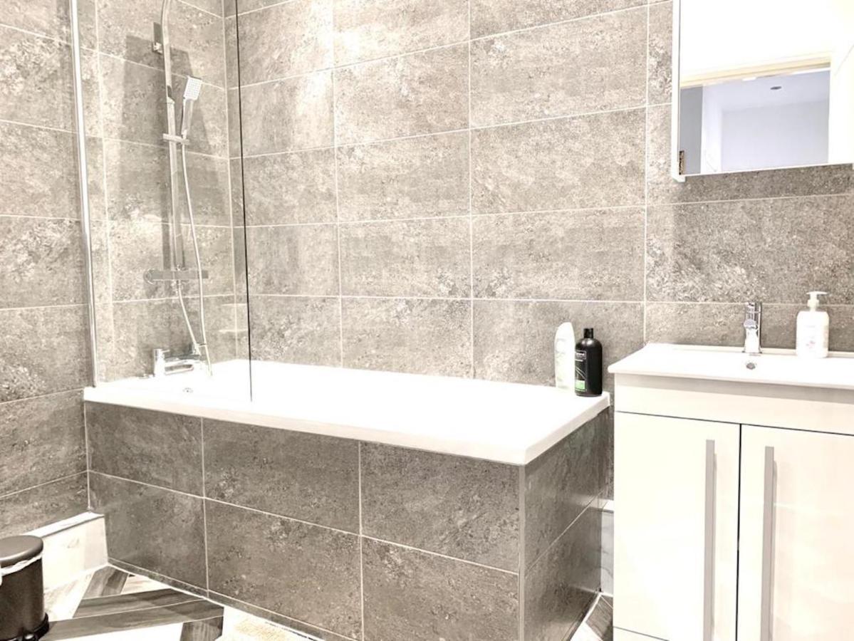 Premium Apartments Thatcham Broadway Kültér fotó