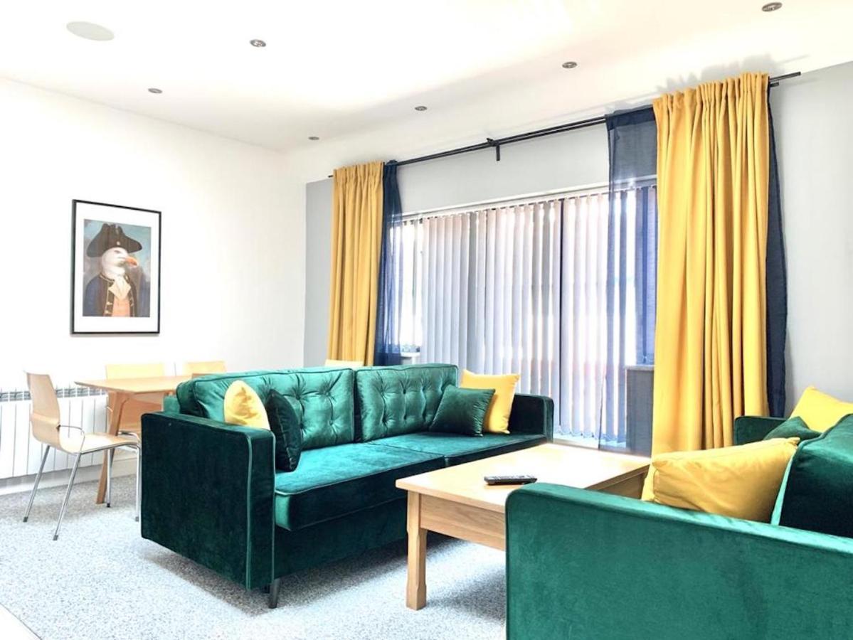 Premium Apartments Thatcham Broadway Kültér fotó
