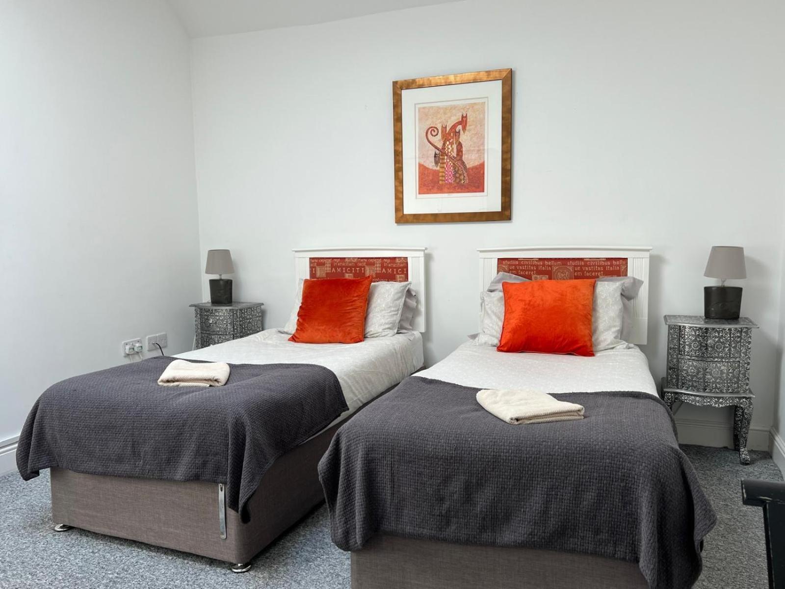 Premium Apartments Thatcham Broadway Kültér fotó